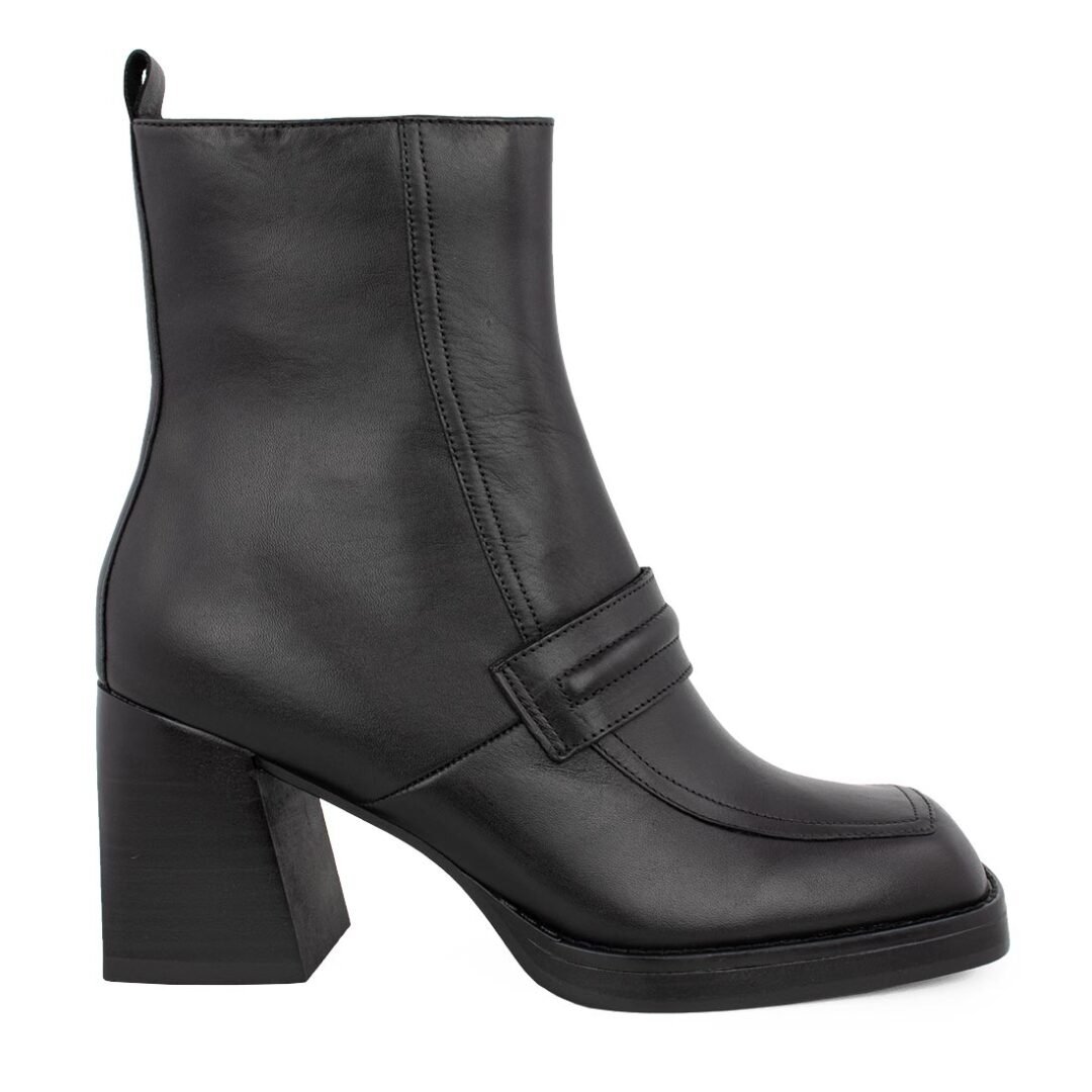 NEWD BY TAMARIS ΓΥΝΑΙΚΕΙΑ ΔΕΡΜΑΤΙΝΑ ΜΠΟΤΑΚΙΑ ΜΕ ΤΑΚΟΥΝΙ 1-25387-41 001 ΜΑΥΡΑ